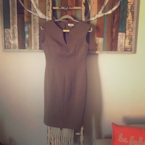 Calvin Klein size 4 tan/lt brown “Business” Dress